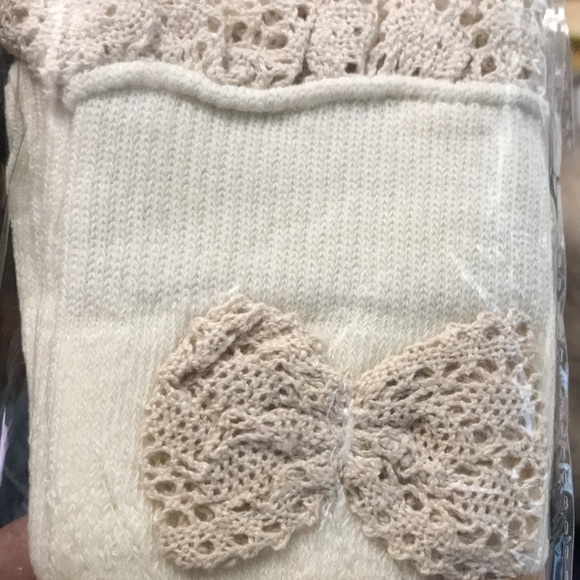 Thigh high Crochet socks leg warmer with a bow ivory 🔥 NEW NWT ADORABLE - Picture 4 of 6
